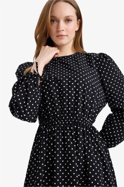 Robe en popeline à col rond et manches longues imprimée