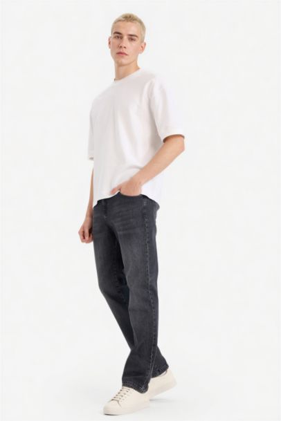 بنطرون جينز قصة مستقيمة