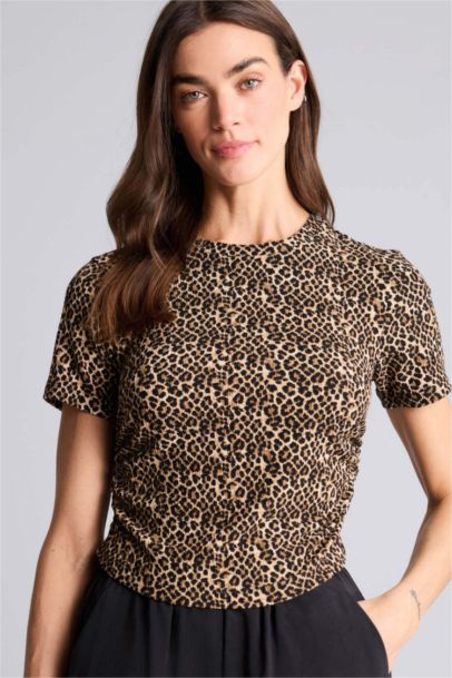 Woman Short Sleeve T-Shirt