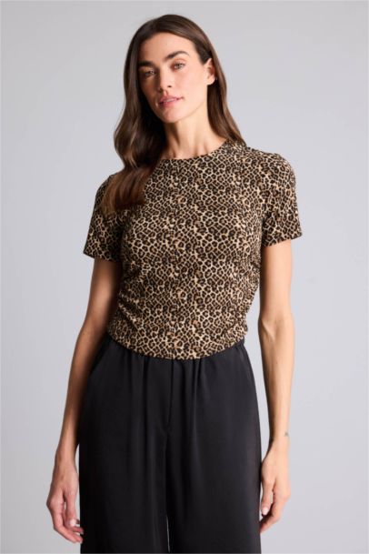 Woman Short Sleeve T-Shirt