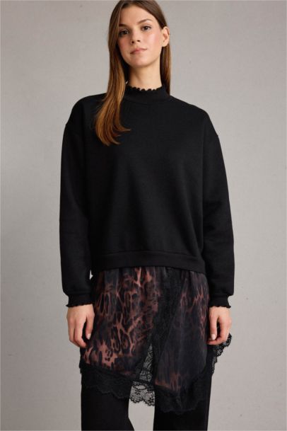 Leopard Print Crew Neck Sweatshirt