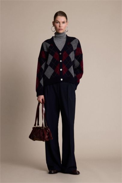 Cardigan en maille boutonné à col V motif losange Coupe régulière