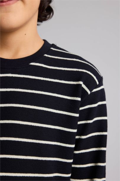 تيشيرت ولادي ردن طويل قصة عادية بياخة مستديرة