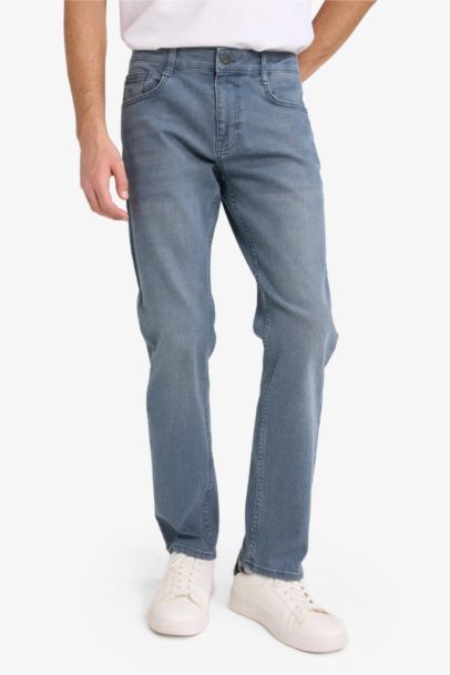 Jean Sergio taille normale à jambes droites Coupe régulière