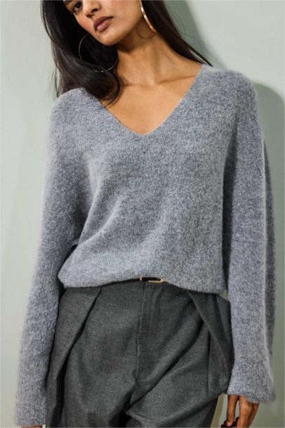 Regular Fit V-Neck Knitwear Pullover