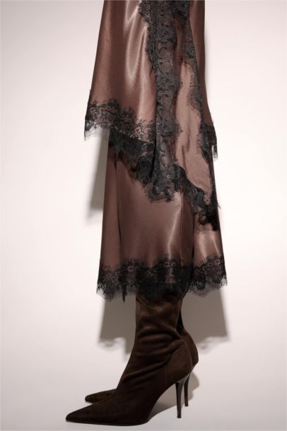 تنورة ميدي ستان بنسل بخصر عادي