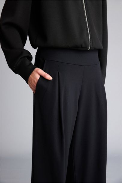 Wide Leg Long Pocketed Sports Sweatpants
