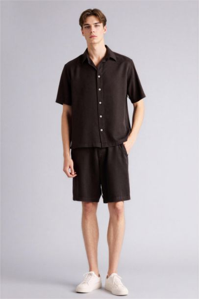 قميص بريميوم