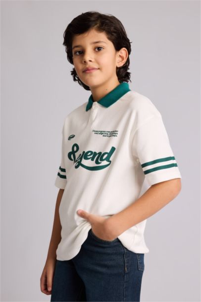 Oversıze Polo Yaka Slogan Baskılı Kısa Kollu Polo Tişört Erkek Çocuk