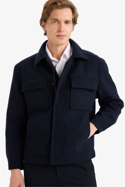 جاكيت قصة عادية