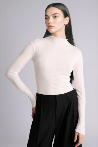 Woman Long Sleeve T-Shirt