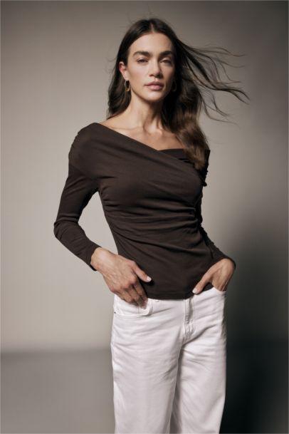 Woman Long Sleeve T-Shirt