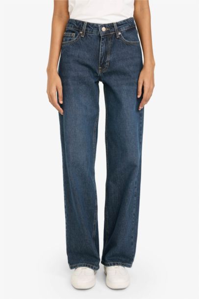 سروال جينز بخصر منخفض