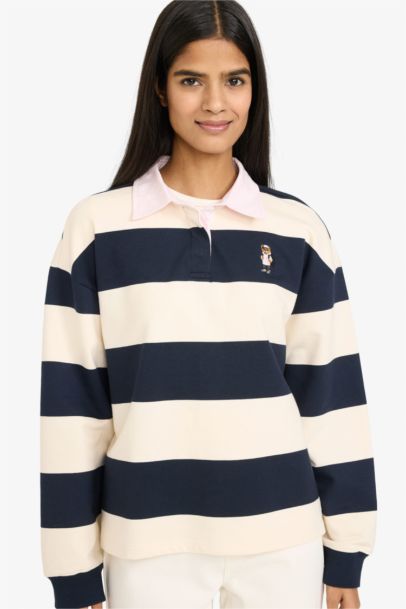 Loose Fit Long Sleeve Sweatshirt