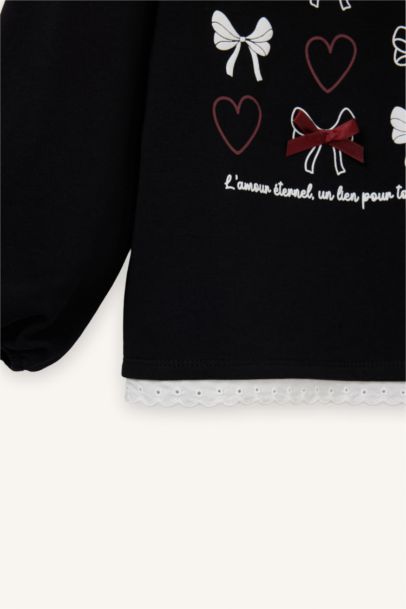 Oversize Fit Crew Neck Sweatshirt