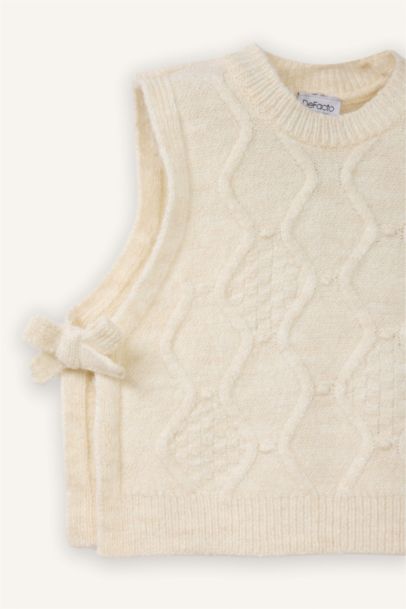 كارديجان بناتي قصة عادية بياقة مستديرة