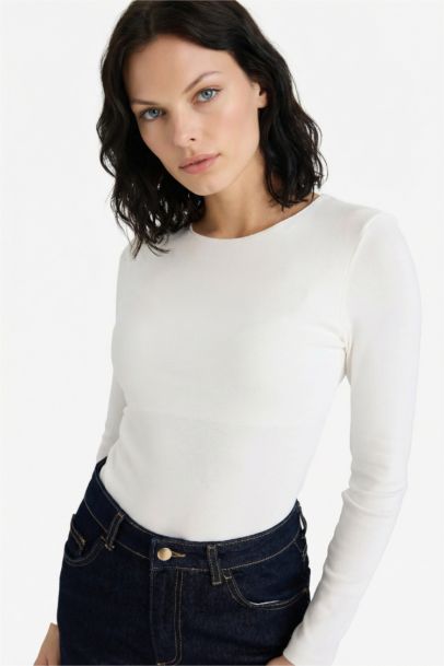 Woman Long Sleeve T-Shirt