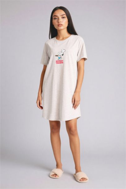 Regular Fit Crew Neck Snoopy Licensed Knitted Dress