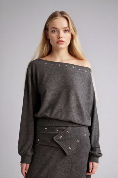 Loose Fit Off Shoulder Long Sleeve T-Shirt