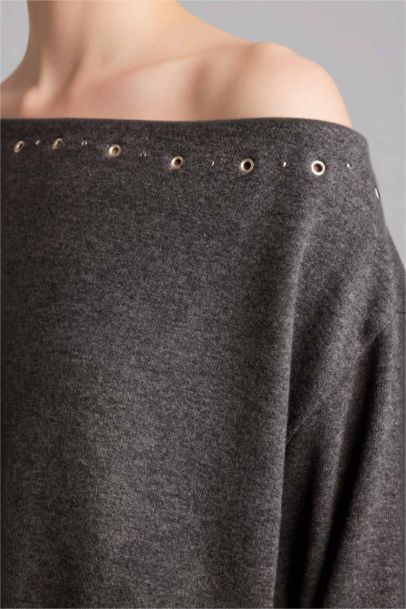 Loose Fit Off Shoulder Long Sleeve T-Shirt