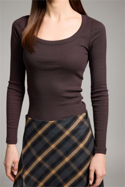 Woman Long Sleeve T-Shirt