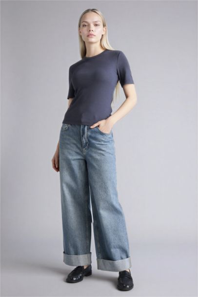 Woman Short Sleeve T-Shirt