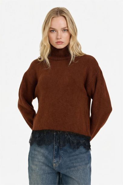 بلوز صوف قصة عادية بياخة عالية هاينك