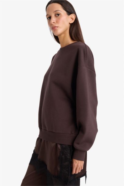 Relax Fit Long Sleeve Sweatshirt