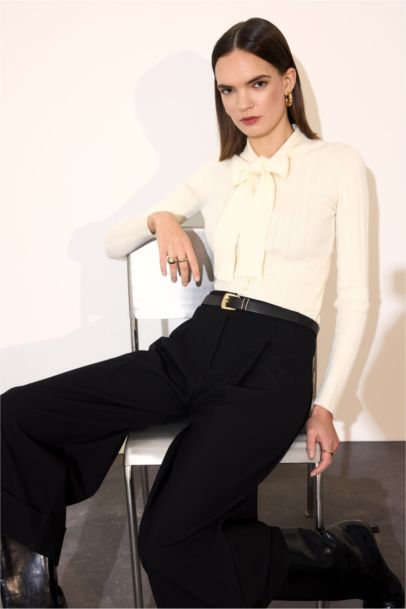 Slim Fit Bowtie Knitwear Pullover