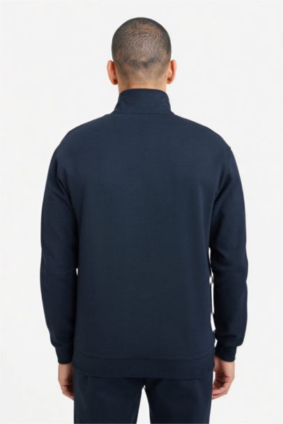 سويت شيرت قصة عادية