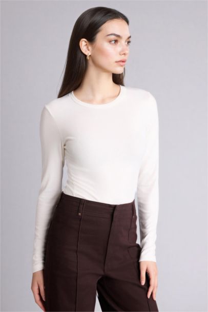 Woman Long Sleeve T-Shirt