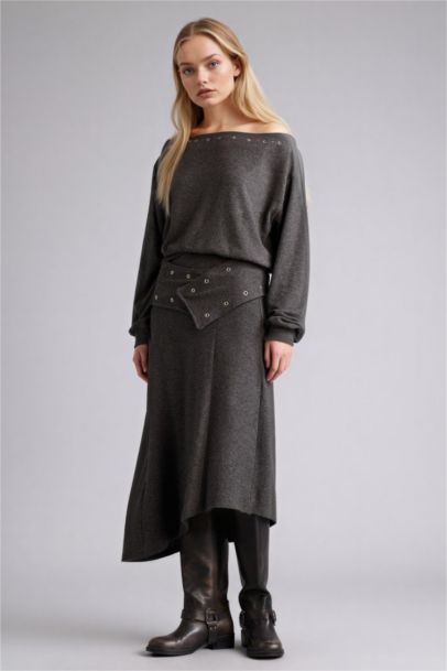 A Cut Normal Waist Midi Knitted Skirt