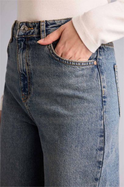 90's Wide Leg High Waist Straight Leg Jeans