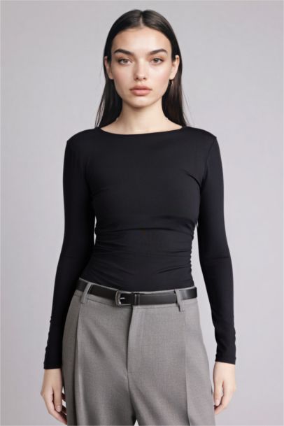 Woman Long Sleeve T-Shirt