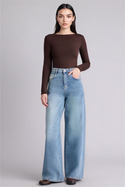 Woman Long Sleeve T-Shirt