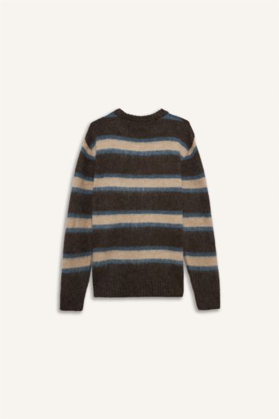 بلوز تريكو قصة عادية