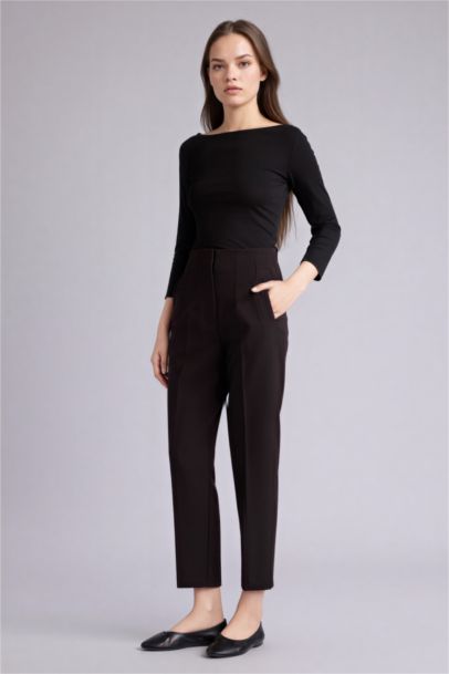 Slım Fıt Kayık Yaka Uzun Kollu Tişört