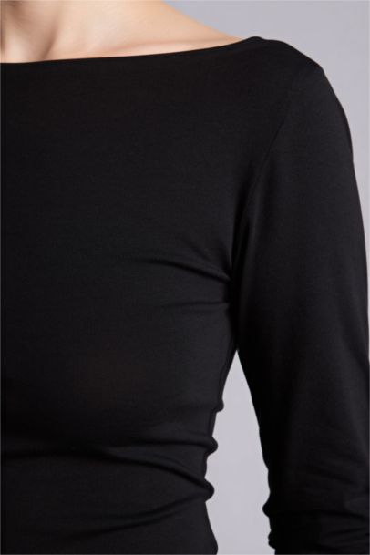 Slım Fıt Kayık Yaka Uzun Kollu Tişört