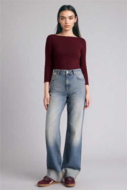 Woman Long Sleeve T-Shirt