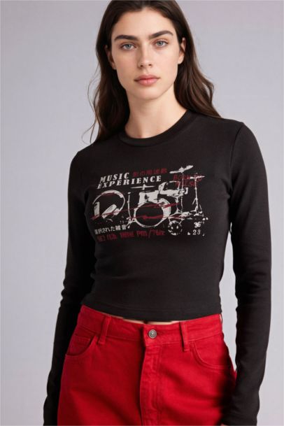 Woman Long Sleeve T-Shirt