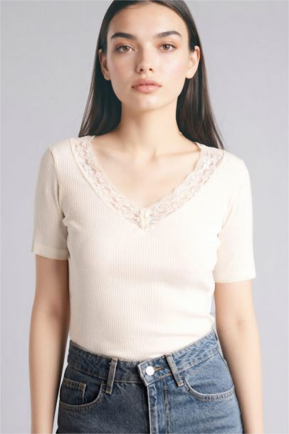 Woman Short Sleeve T-Shirt