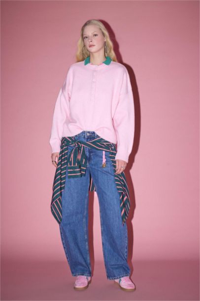 بلوز تريكو قصة عادية بياخة مستديرة