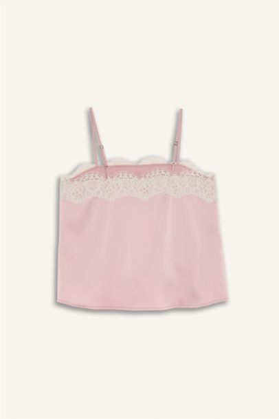 بلوزة ستان قصة عادية بحمالات