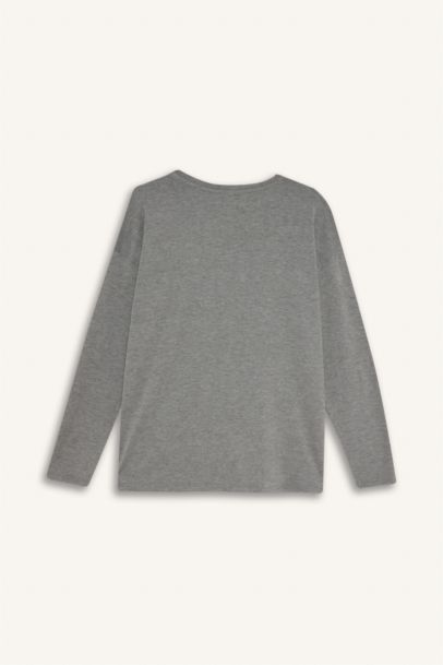 تيشيرت ردن طويل قصة مريحة بأحجار