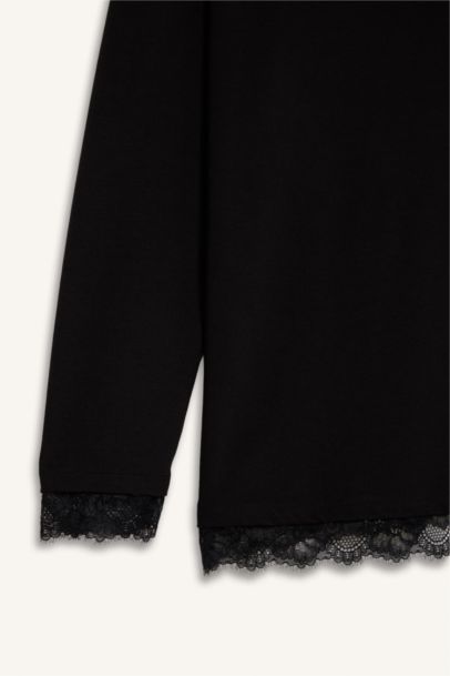 Woman Long Sleeve T-Shirt