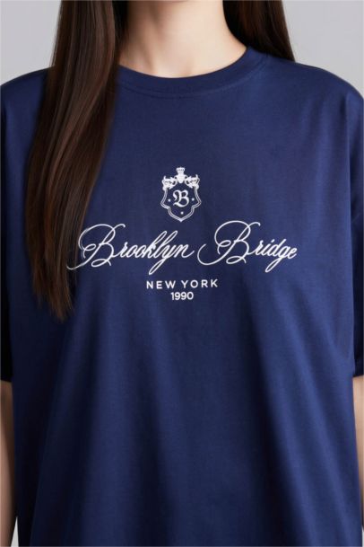 Woman Short Sleeve T-Shirt