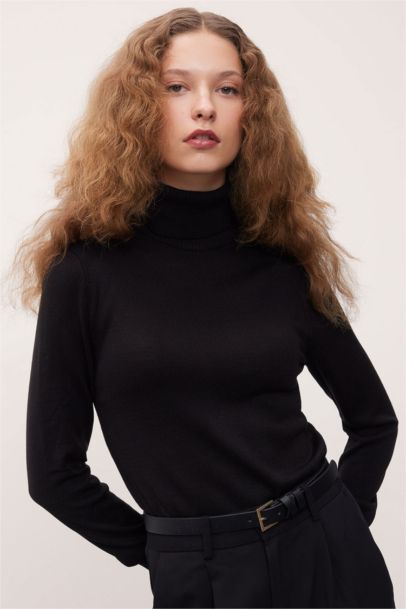 Pull Basique en Maille Noir à Col Roulé Coupe régulière pour Femme