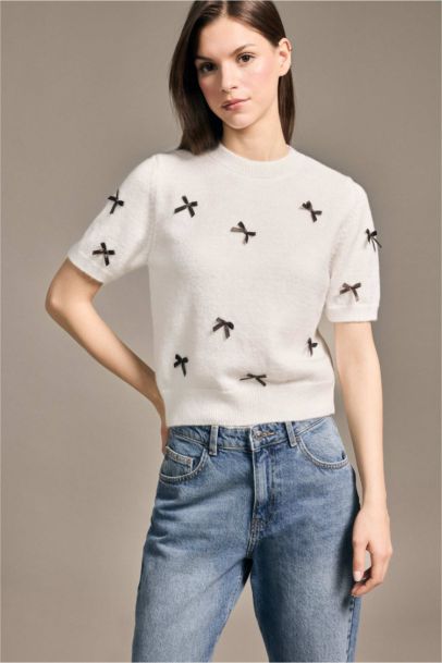 Fiyonklu Kısa Kollu Kazak