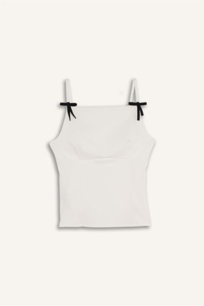 Fiyonk Detaylı Bluz