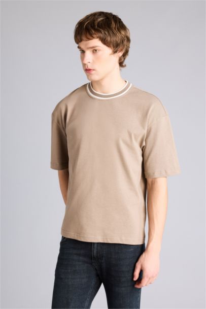 Man Short Sleeve T-Shirt